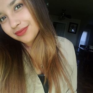 Meet your Posher, Melanie